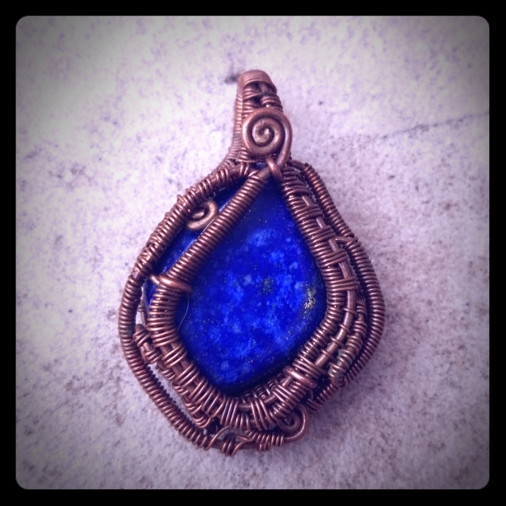 Lapis pendant